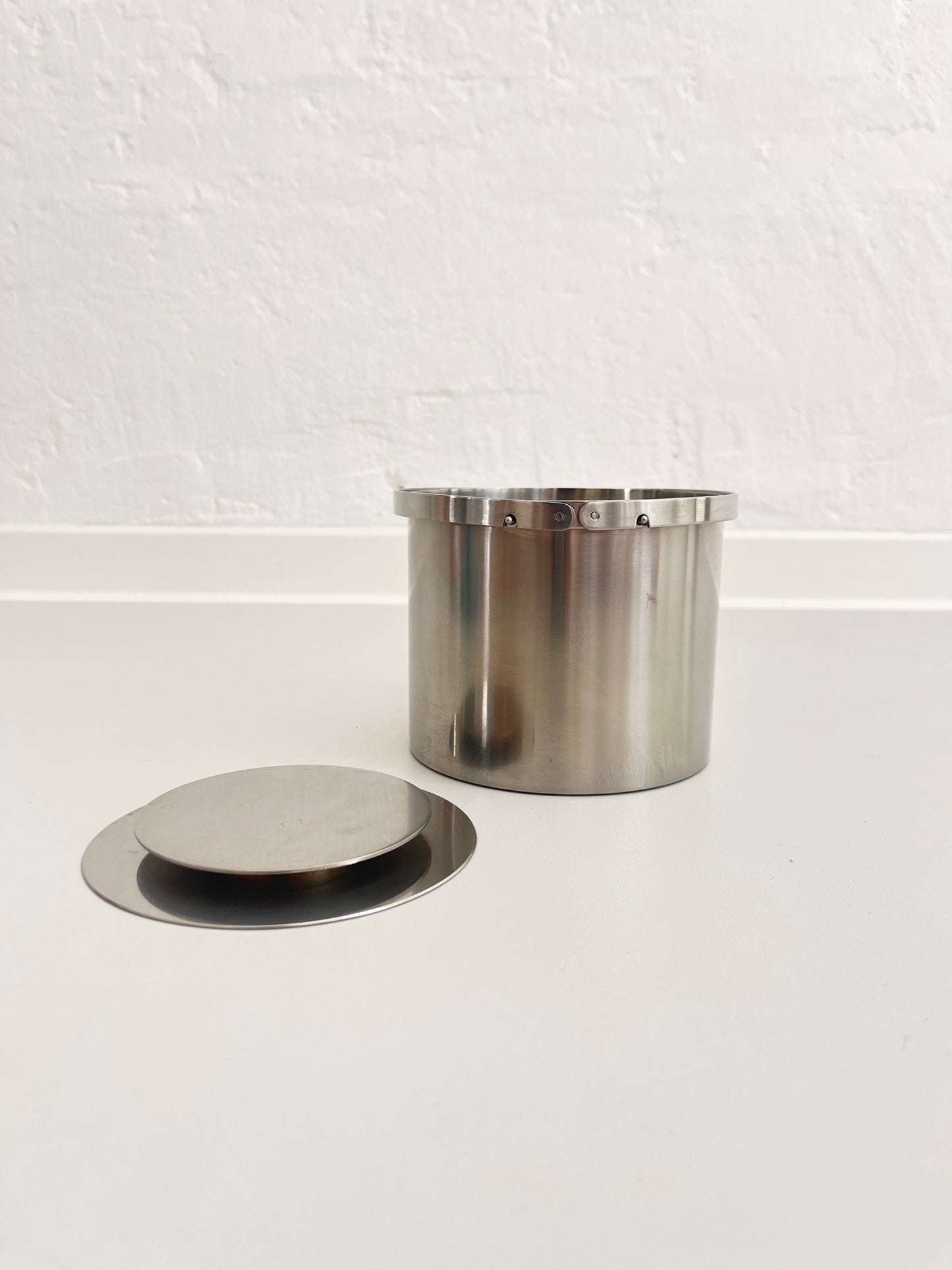 Stelton Cylinda-Line Stainless Steel Ice Bucket by Arne Jacobsen, Denmark