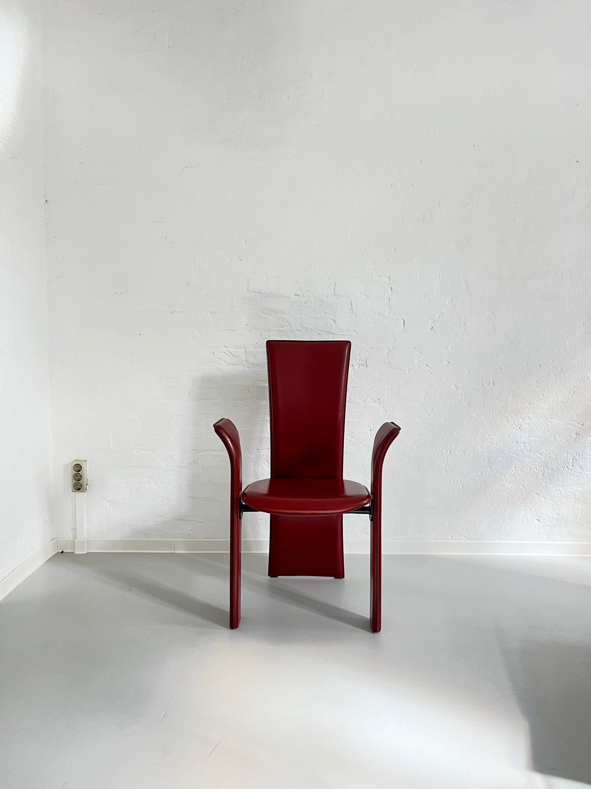 Vintage Frag "Psyra" Leather High-Back Chair, Italy 1980s