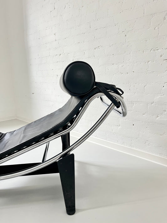 Vintage LC4-Style Chaise Longue, High-Quality Reproduction, Genuine Leather, Italy, 1970s