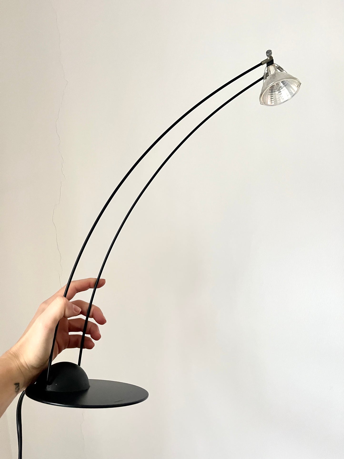 Lampada da tavolo ad arco minimalista di Hustadt Leuchten, Germania, anni '80