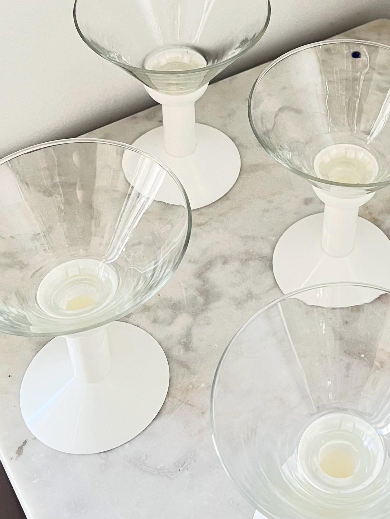 Set di 5 bicchieri da cocktail Oktett di Bodum Glass, base in plastica, stile Memphis, aperitivo estivo
