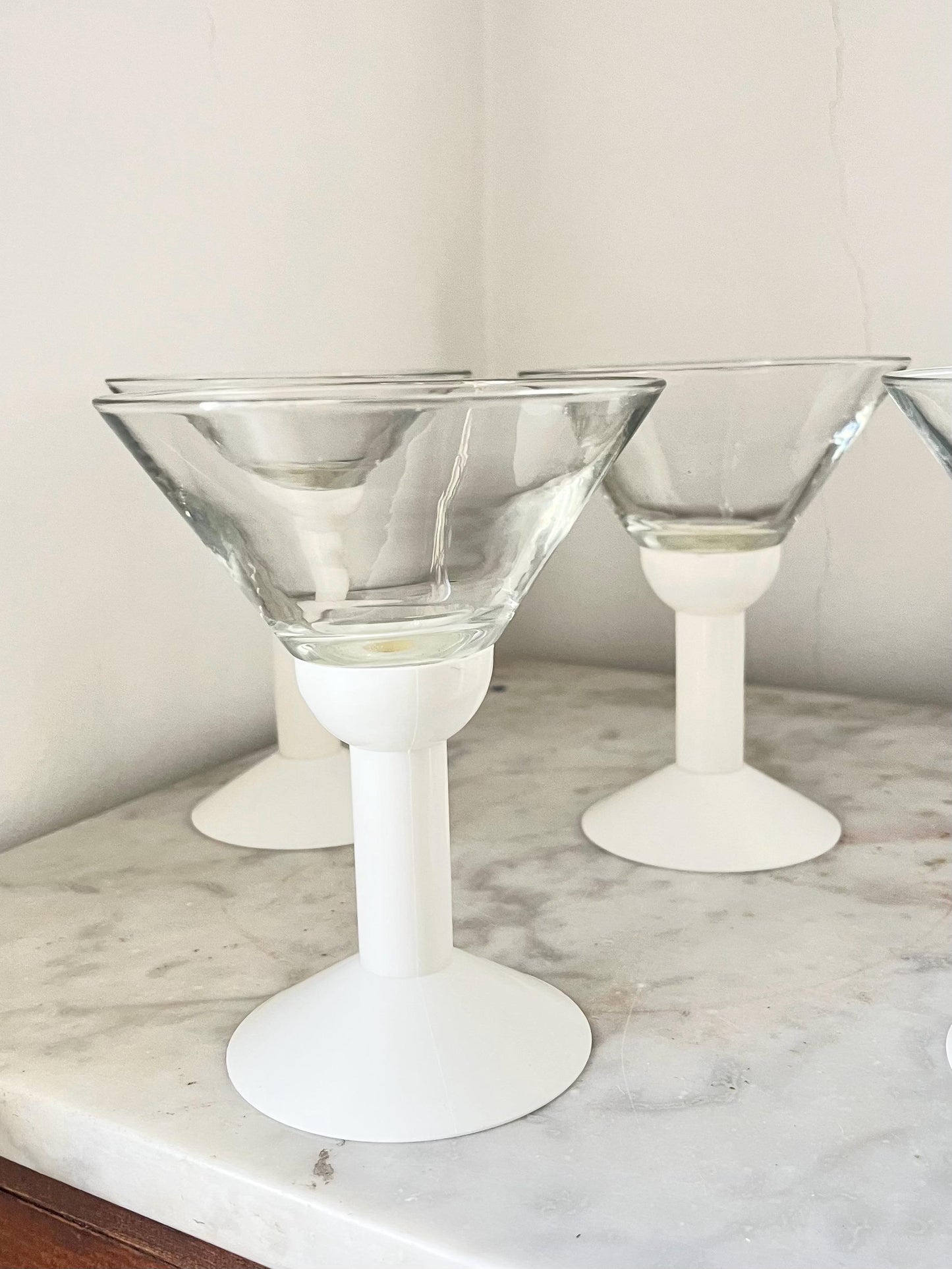 Set di 5 bicchieri da cocktail Oktett di Bodum Glass, base in plastica, stile Memphis, aperitivo estivo