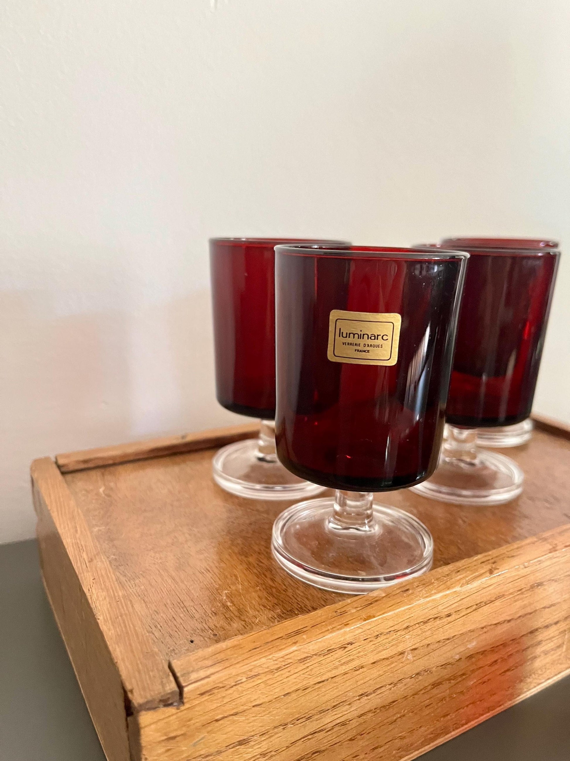Vintage Luminarc red glasses set, France 1970s, bold red vintage glasses set