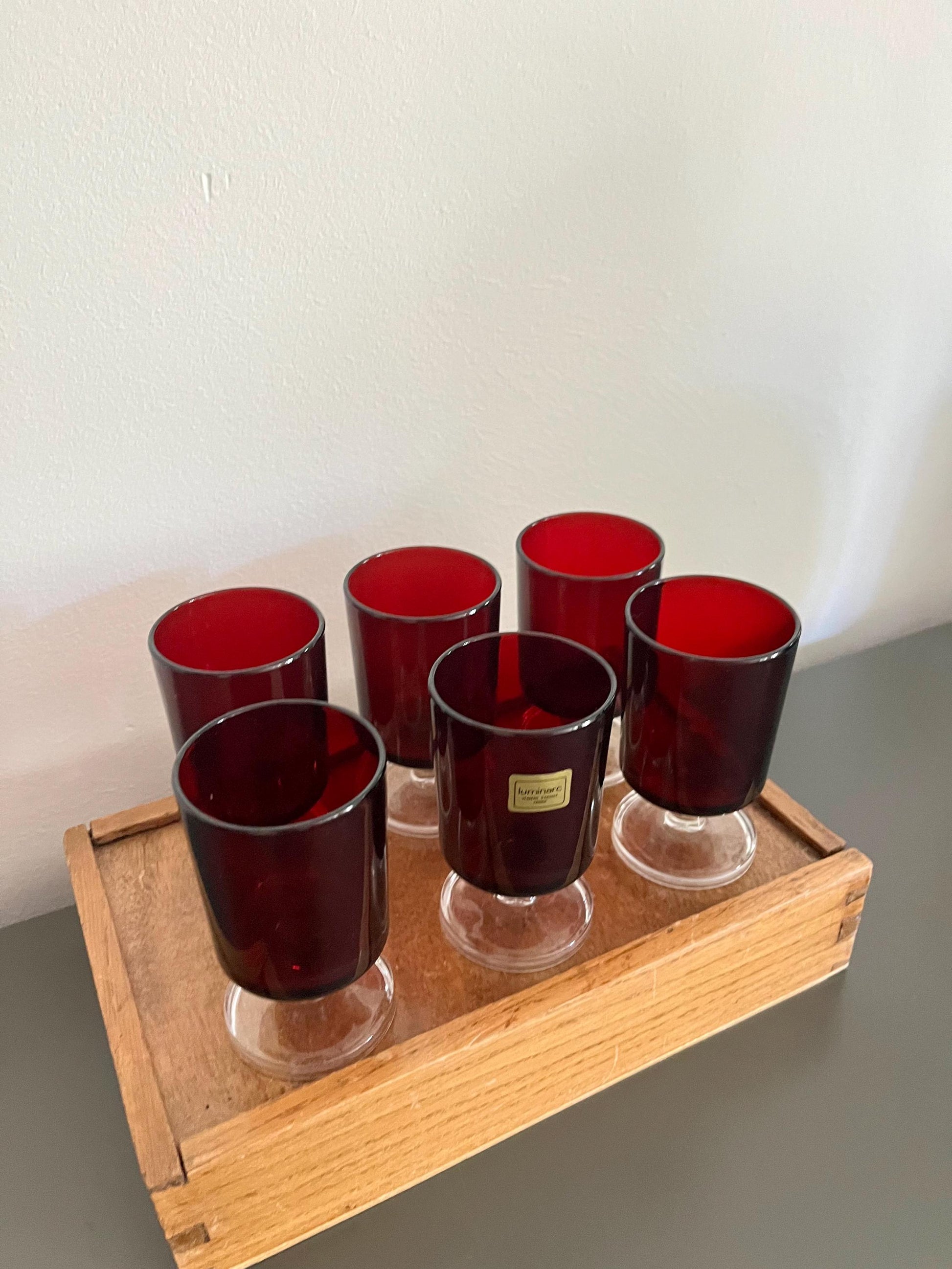 Vintage Luminarc red glasses set, France 1970s, 1970s red mid-century glasses