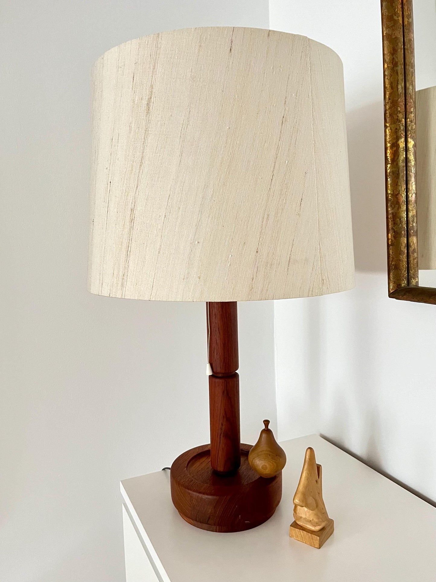 Mid-Century Modern Tischlampe aus Teakholz von Domus, Dänemark, 1960er Jahre