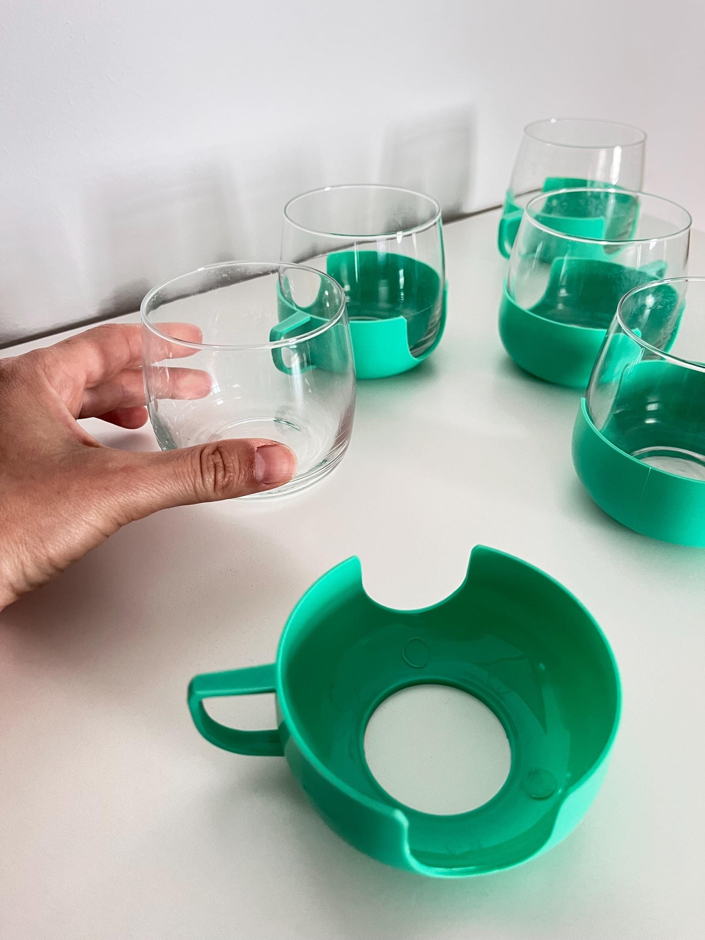 Set di 6 tazze in vetro vintage con supporto in plastica verde – Set da tè o caffè