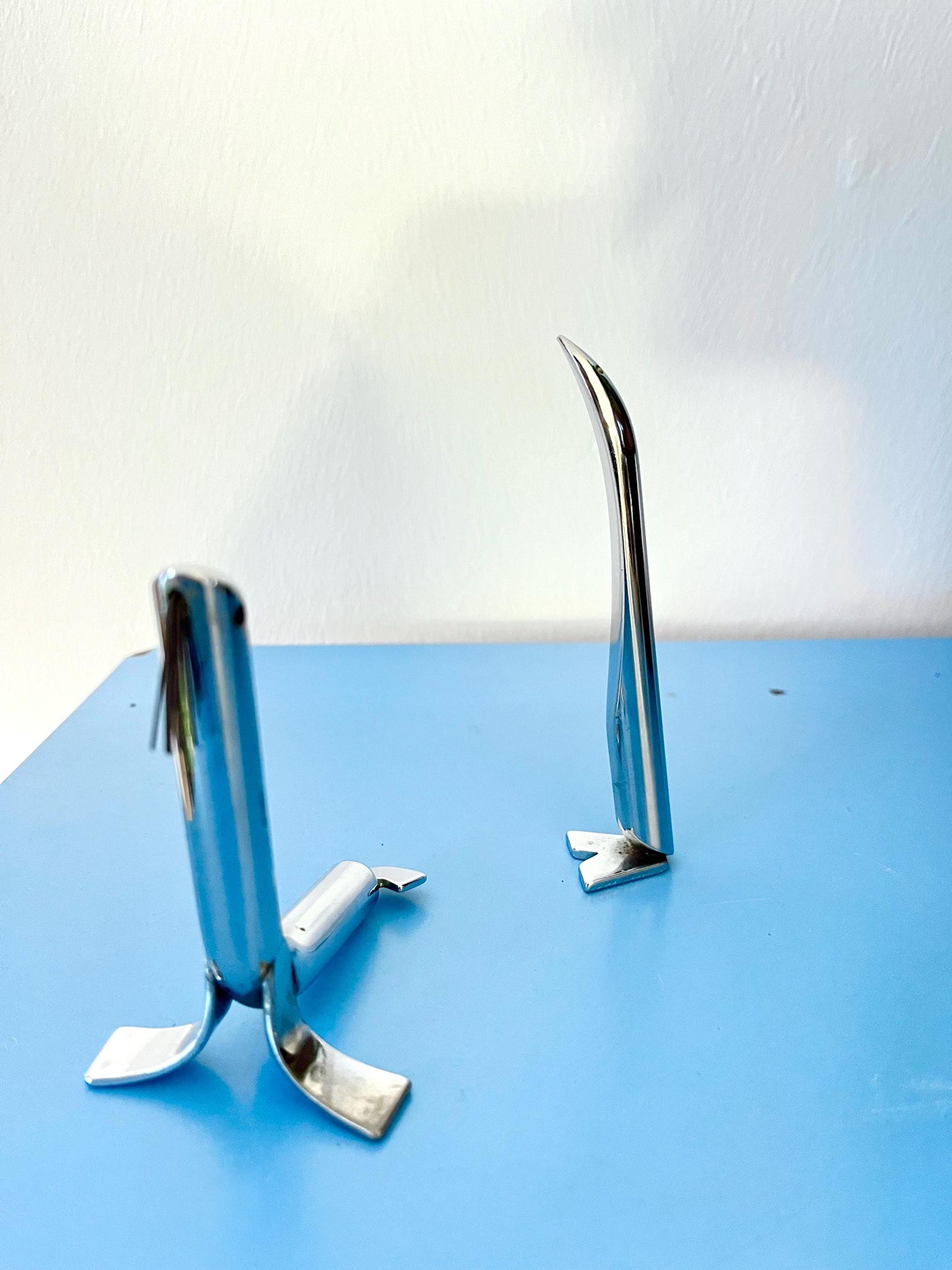 Vintage steel seal and penguin figurines, Italy 1970s, 1970s Italian design figurines