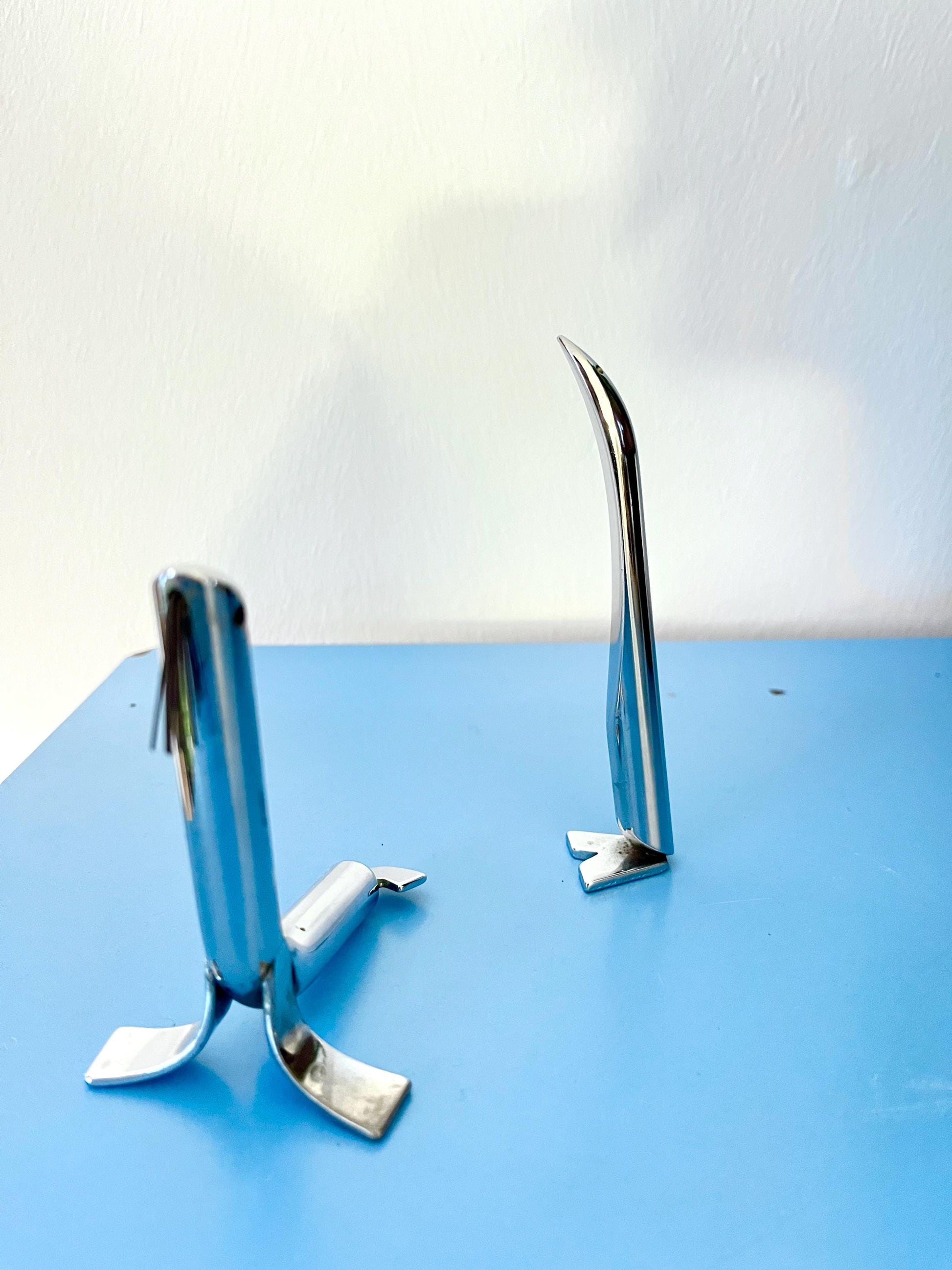 Vintage steel seal and penguin figurines, Italy 1970s, 1970s Italian design figurines
