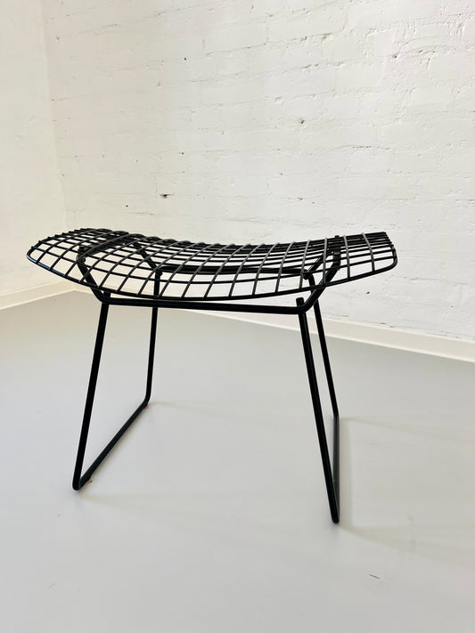 Vintage Bird Ottoman by Harry Bertoia for Knoll, 1960s welded steel wire footstool and Mid-Century Modern design classic.