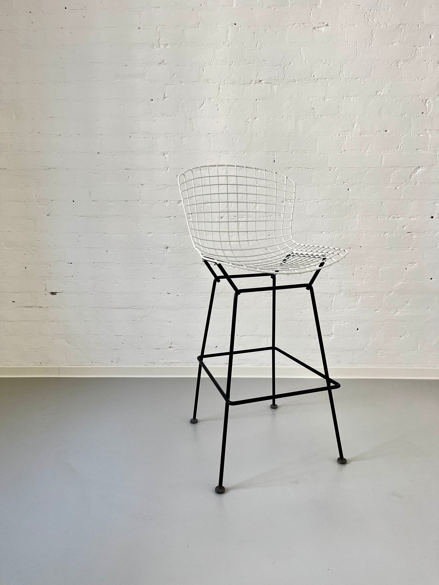 Vintage Bertoia Bar Stool by Knoll International, White Wire, 1970s