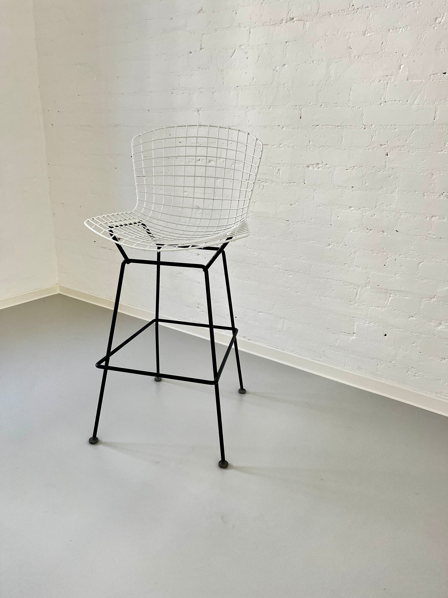 Vintage Bertoia Bar Stool by Knoll International, White Wire, 1970s