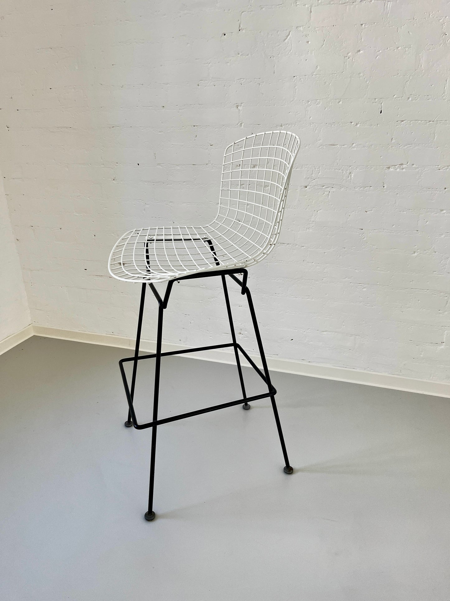 Vintage Bertoia Bar Stool by Knoll International, White Wire, 1970s