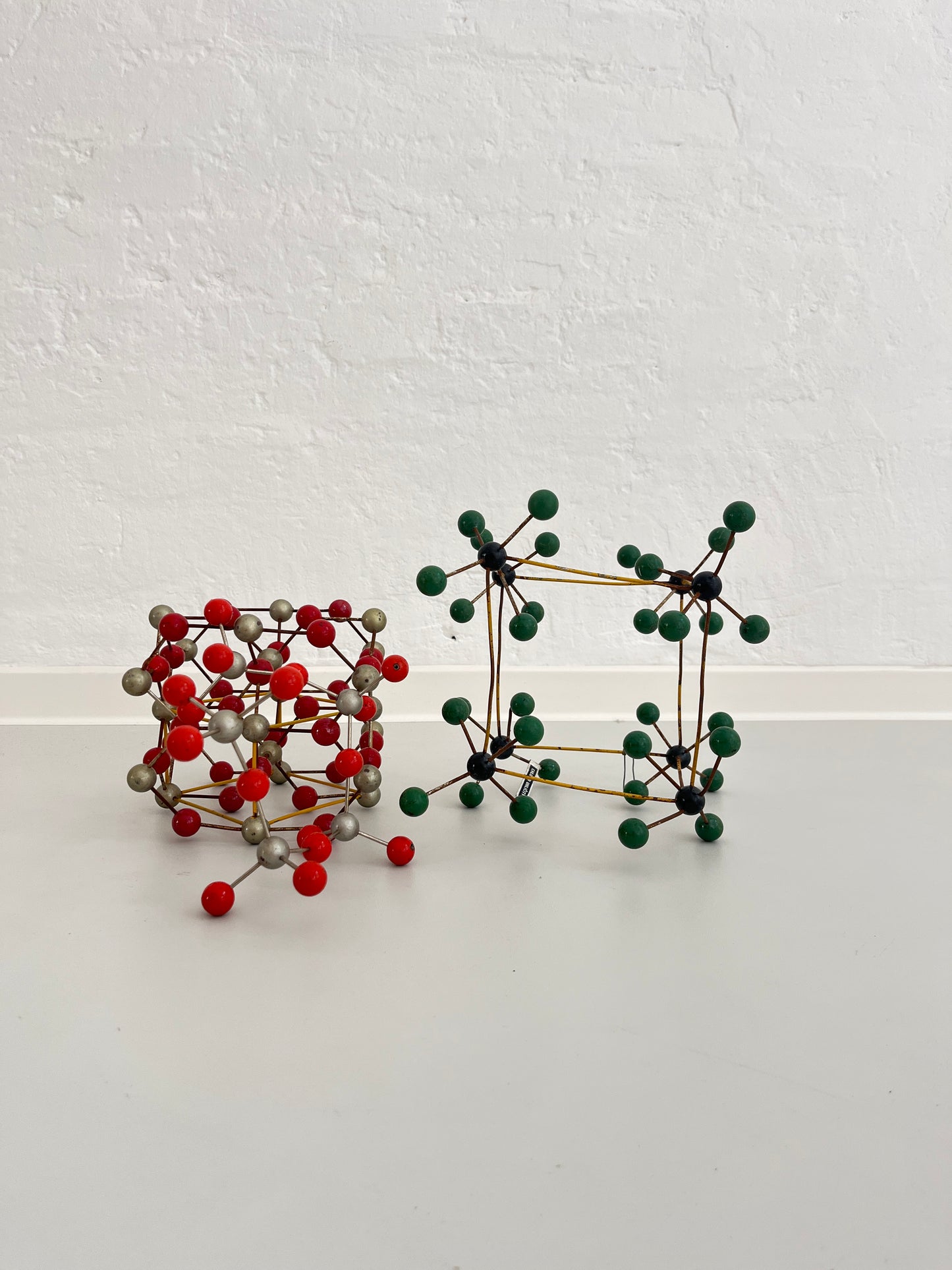 Molekül-Lehrmodell 'Tetrachlorkohlenstoff', Tschechoslowakei, 1950er