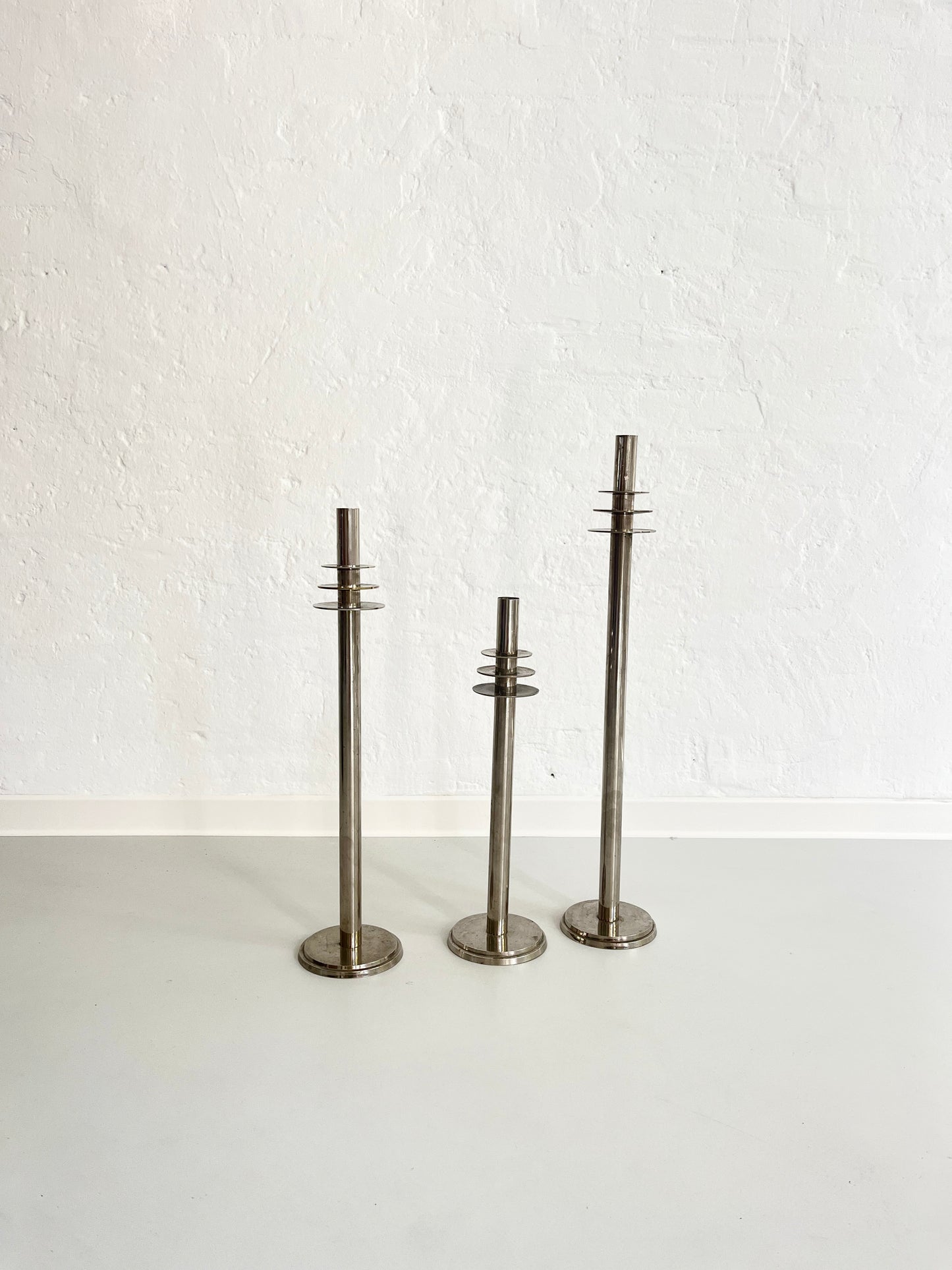 Set aus 3 verchromten Art-Déco-Kerzenleuchtern, modernistisch, 20. Jh.