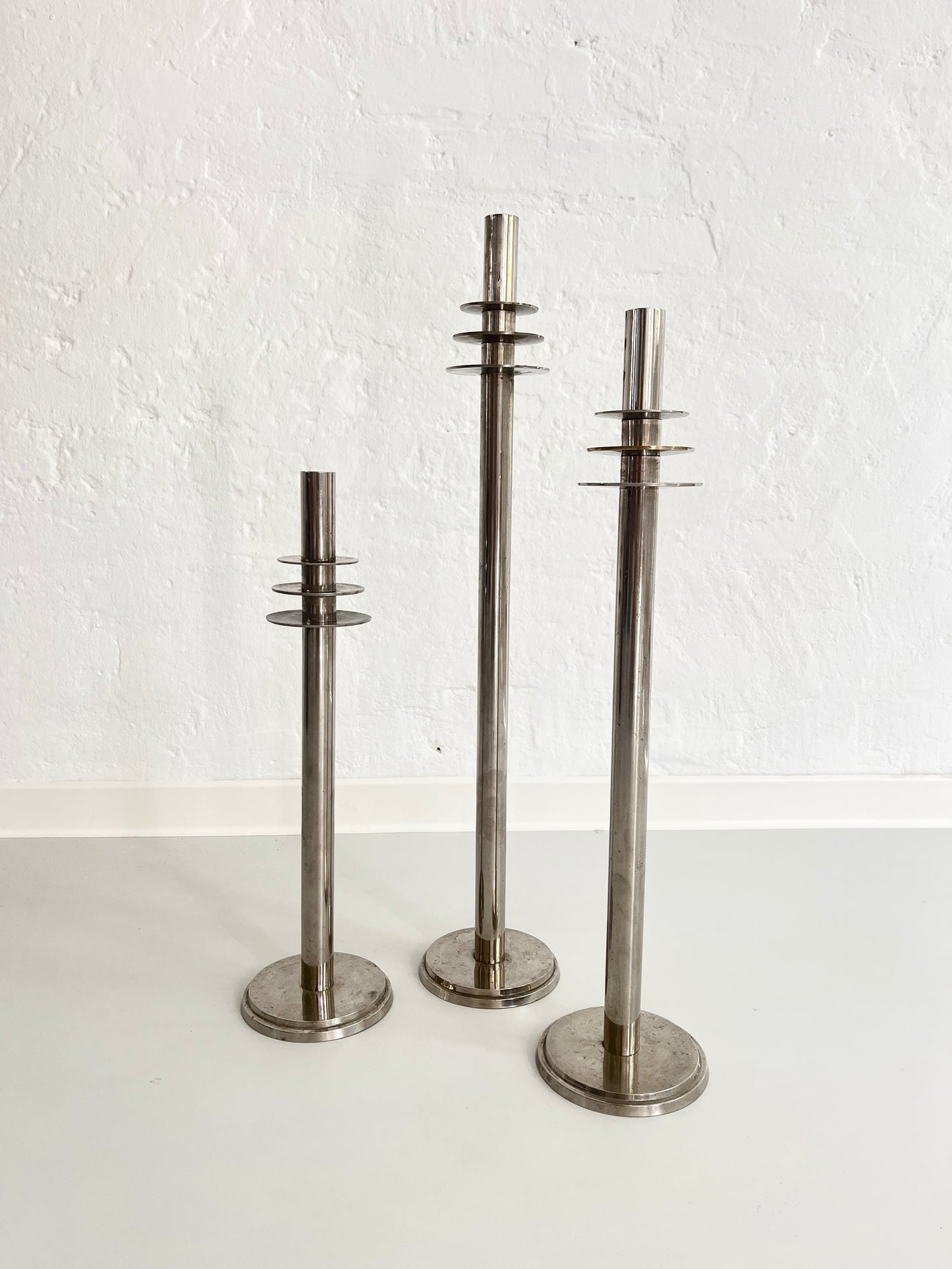 Set aus 3 verchromten Art-Déco-Kerzenleuchtern, modernistisch, 20. Jh.