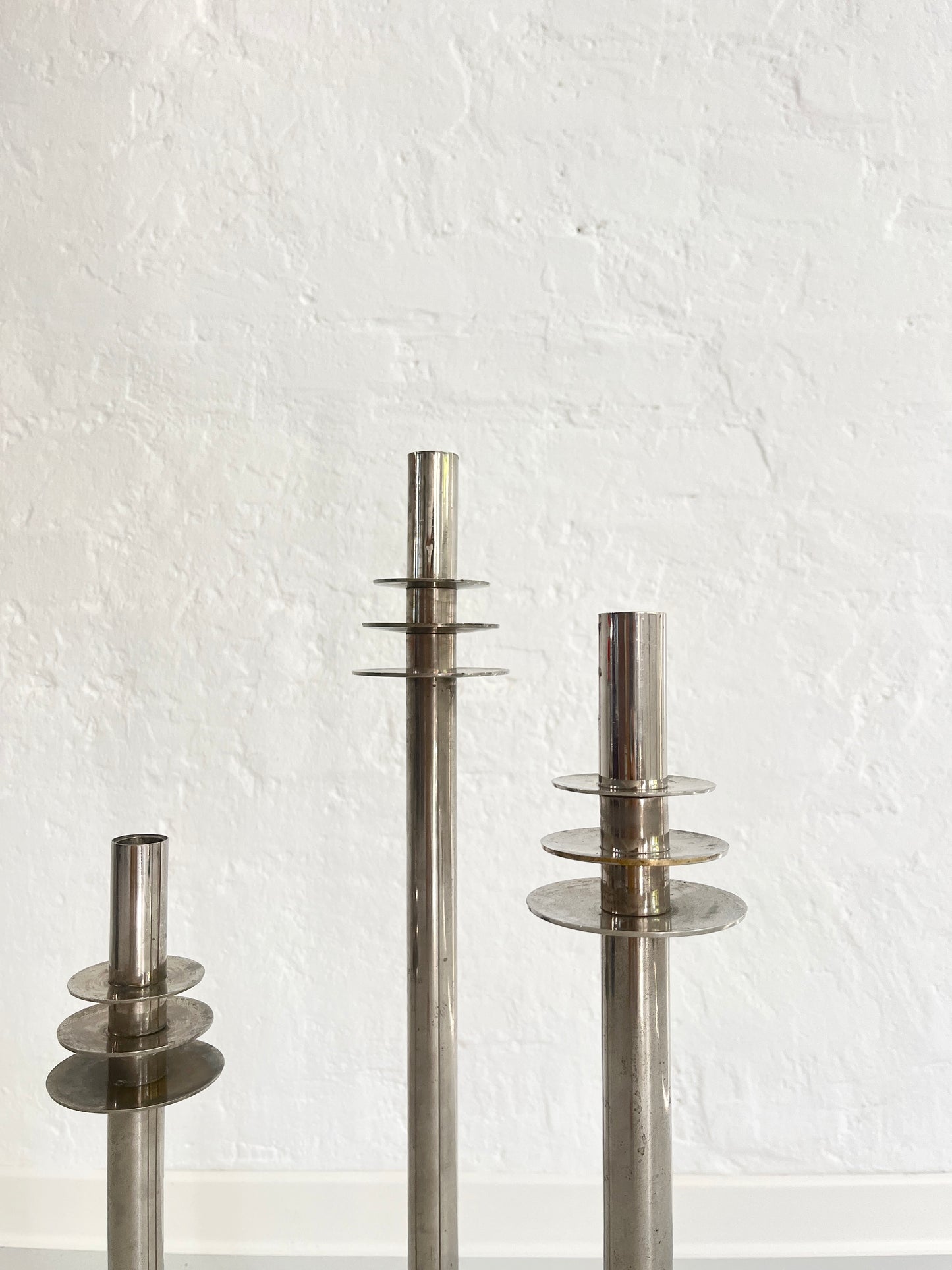 Set aus 3 verchromten Art-Déco-Kerzenleuchtern, modernistisch, 20. Jh.
