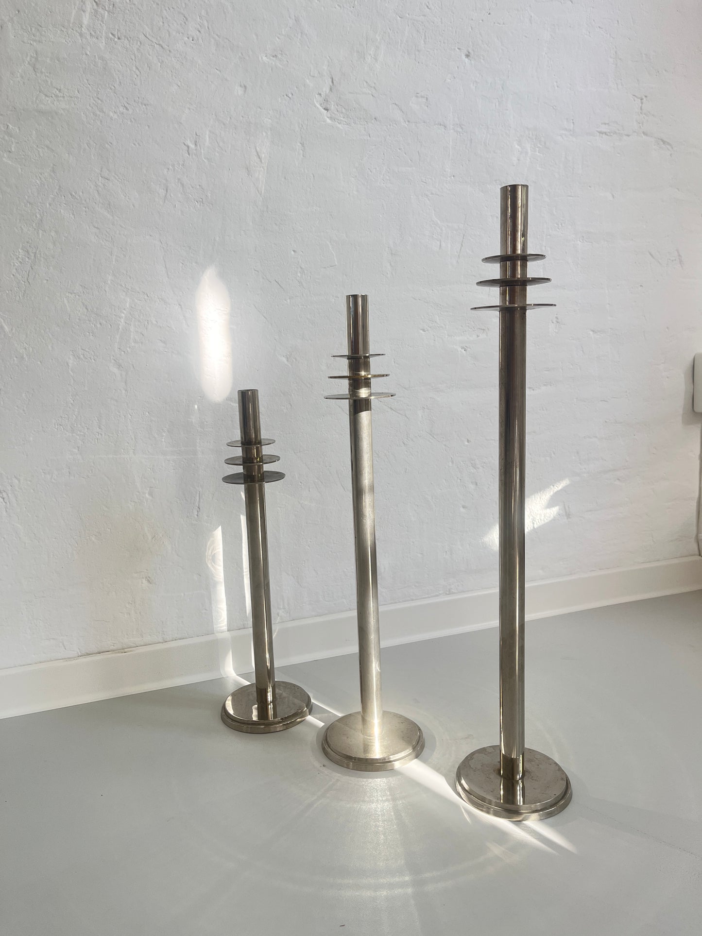 Set aus 3 verchromten Art-Déco-Kerzenleuchtern, modernistisch, 20. Jh.