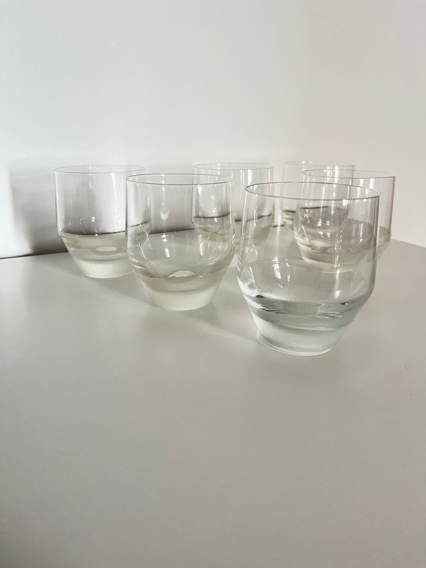 6 Wassergläser mit eingravierten vertikalen Streifen, 1980er Jahre