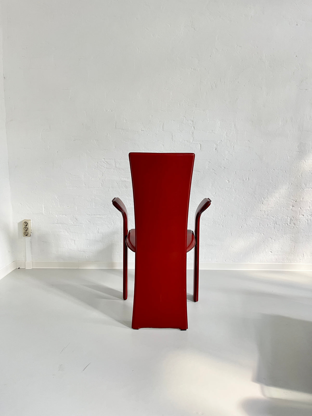 Vintage Frag "Psyra" Leather High-Back Chair, Italy 1980s