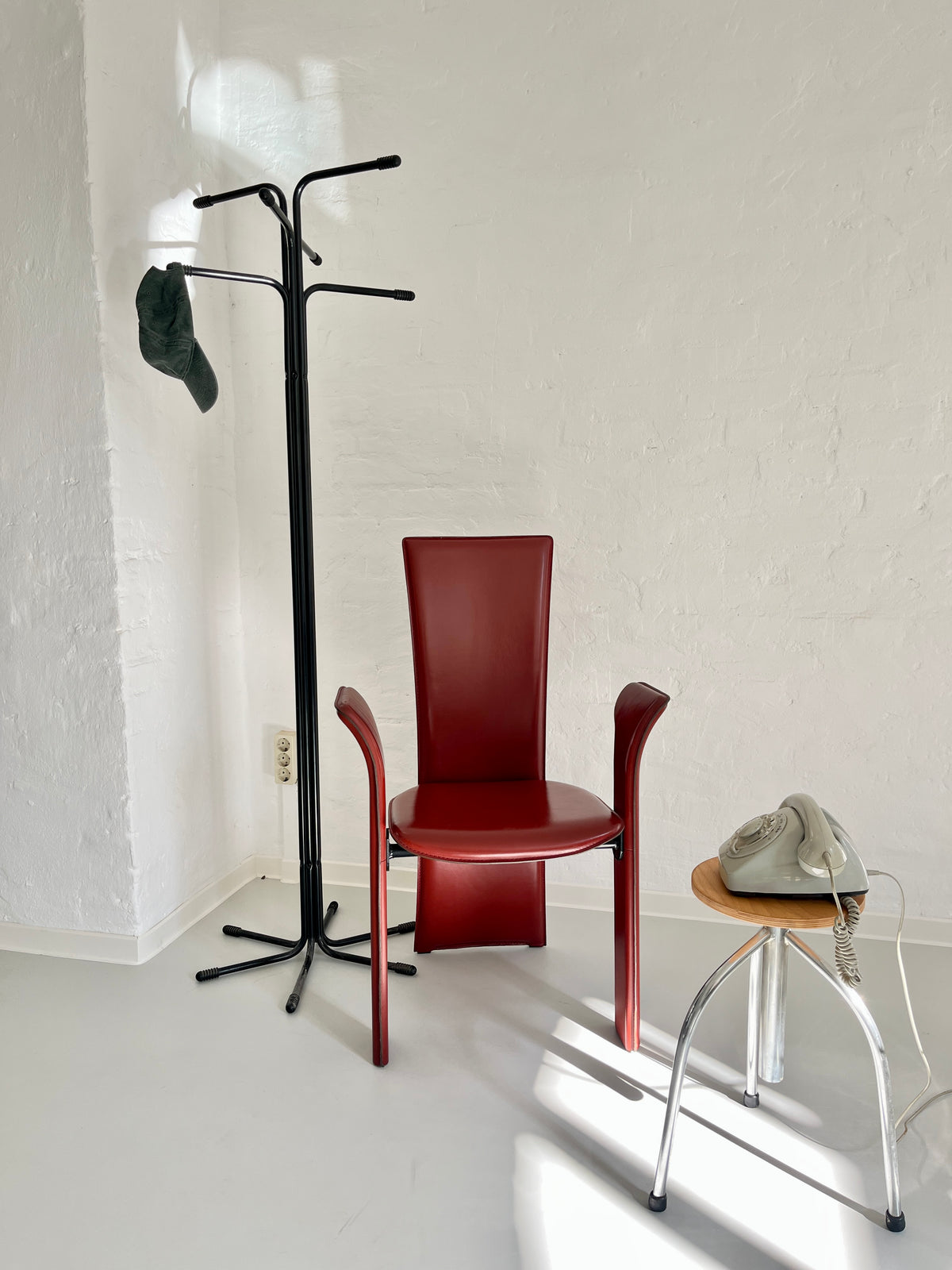 Vintage Frag "Psyra" Leather High-Back Chair, Italy 1980s