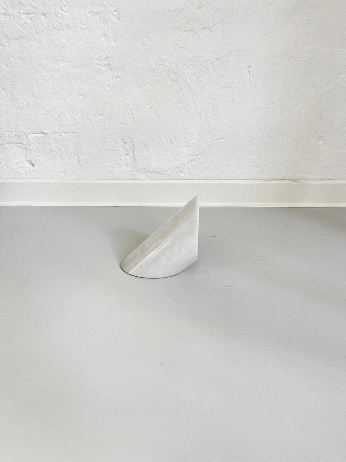 White Marble Geometric Bookend, Italy, 1980s