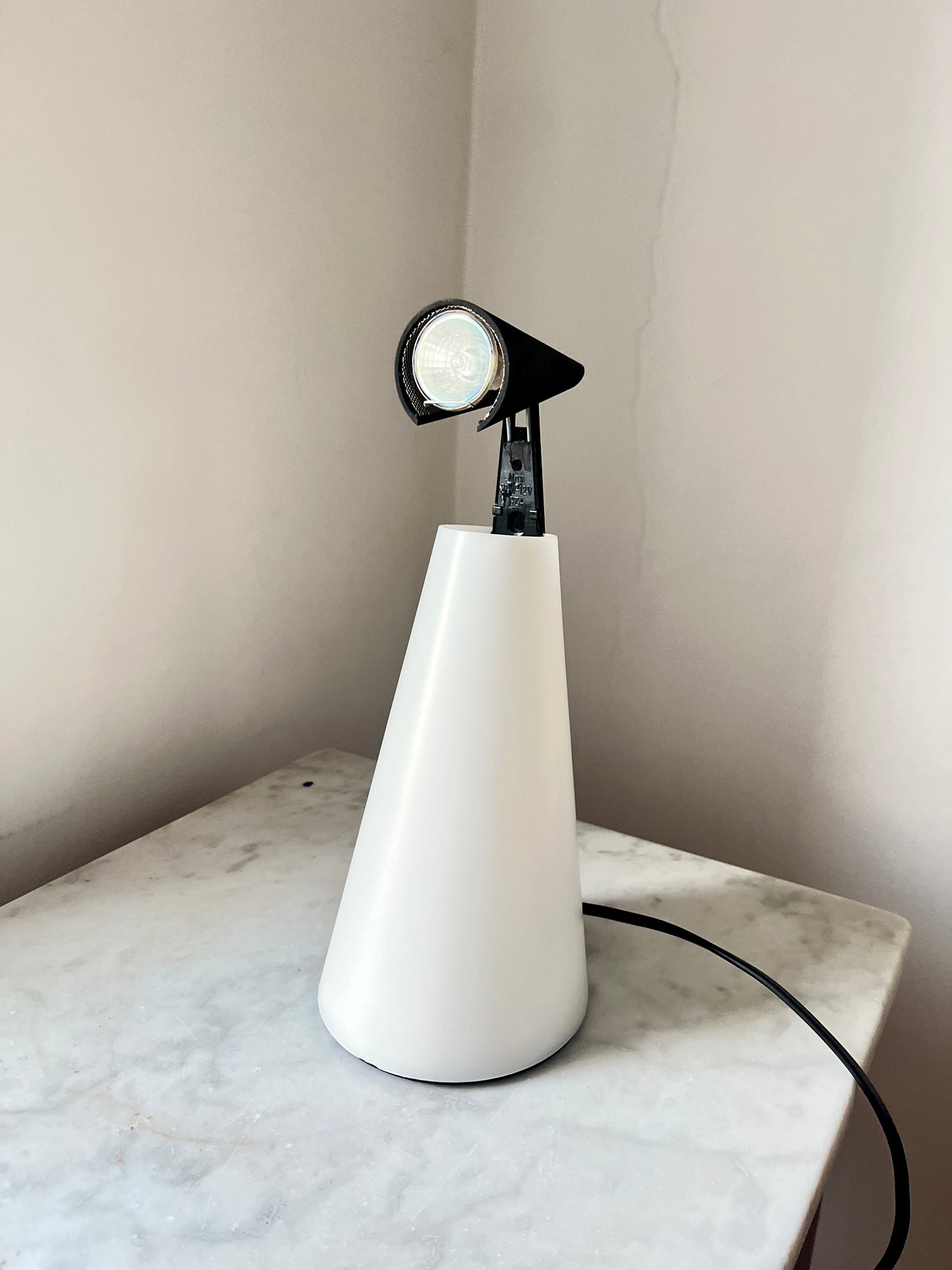 Lampada da tavolo Nemo Lota di Haruki Mori per Cassina, Italia, anni '90