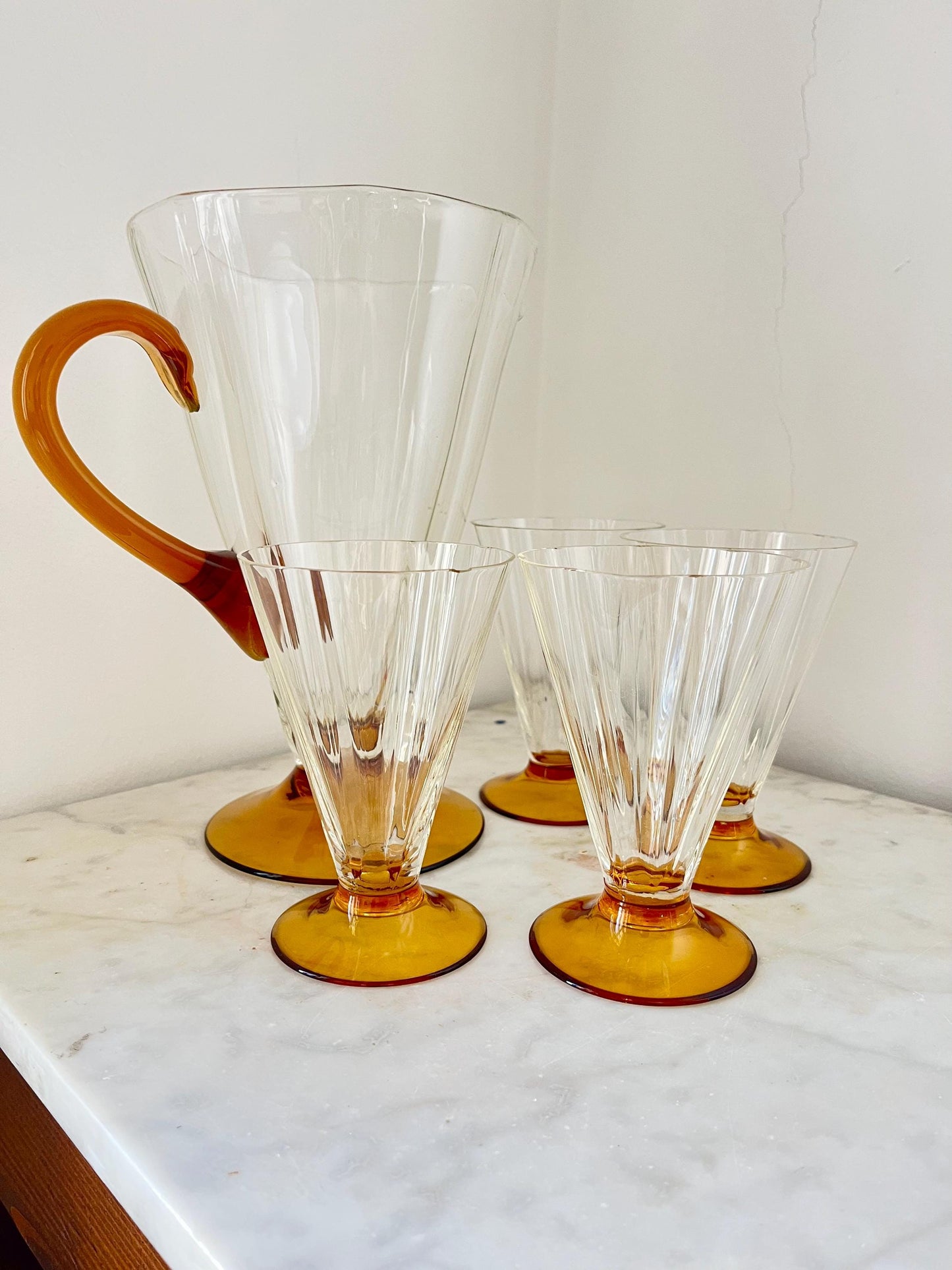 Brocca in vetro Art Déco e 4 bicchieri, Germania, anni '30