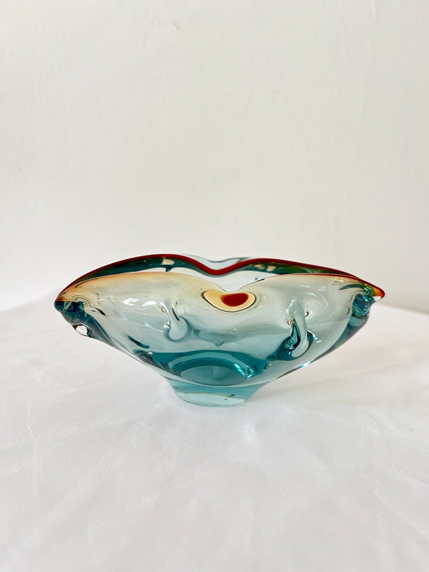 Sommerso Art Glass Bowl, Mouth-Shaped, 1970s