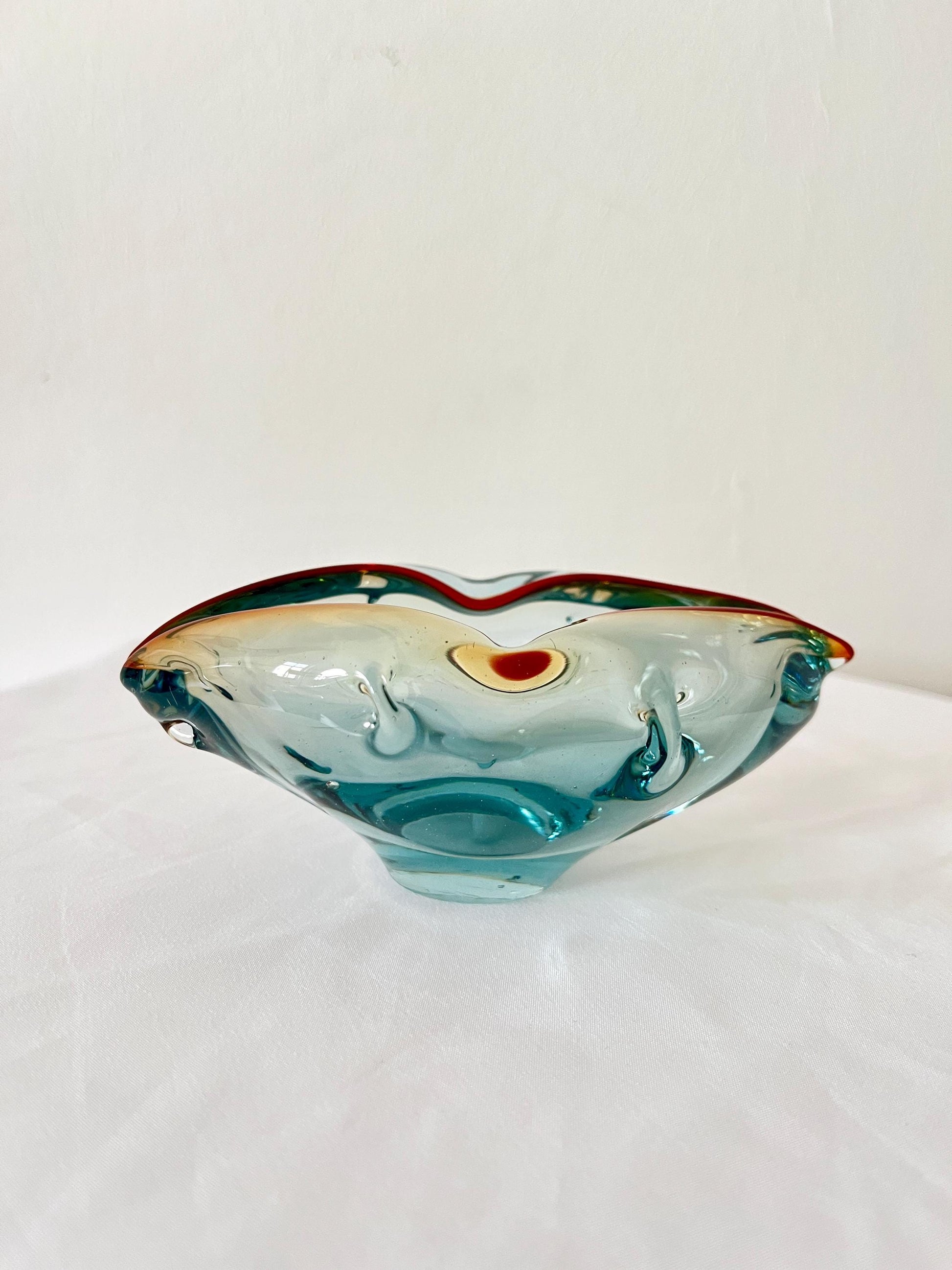 Sommerso Art Glass Bowl, Mouth-Shaped, 1970s