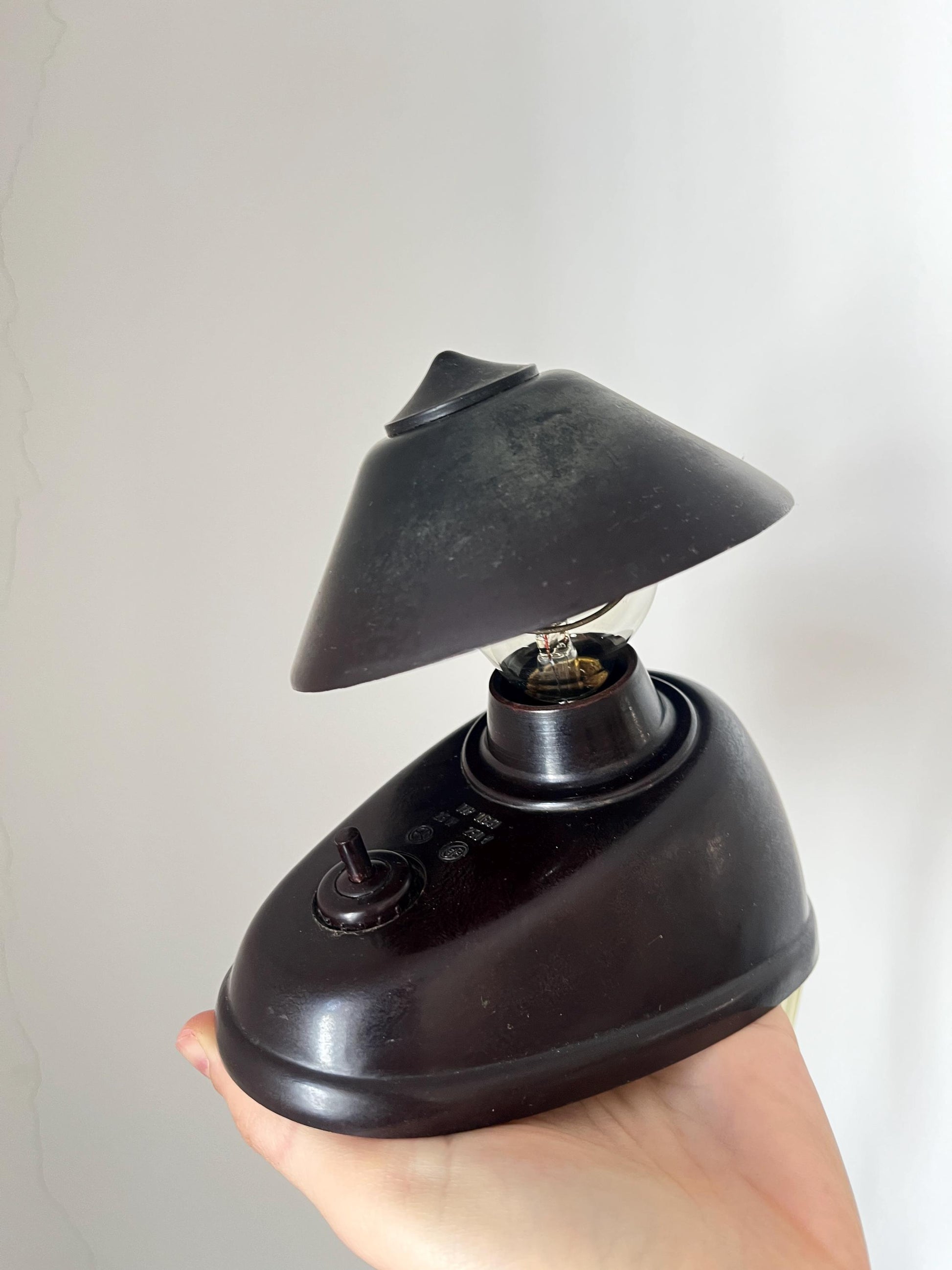 ESC Zukov Bakelite Table Lamp 'Typ 11641', Czechoslovakia, 1930s–50s
