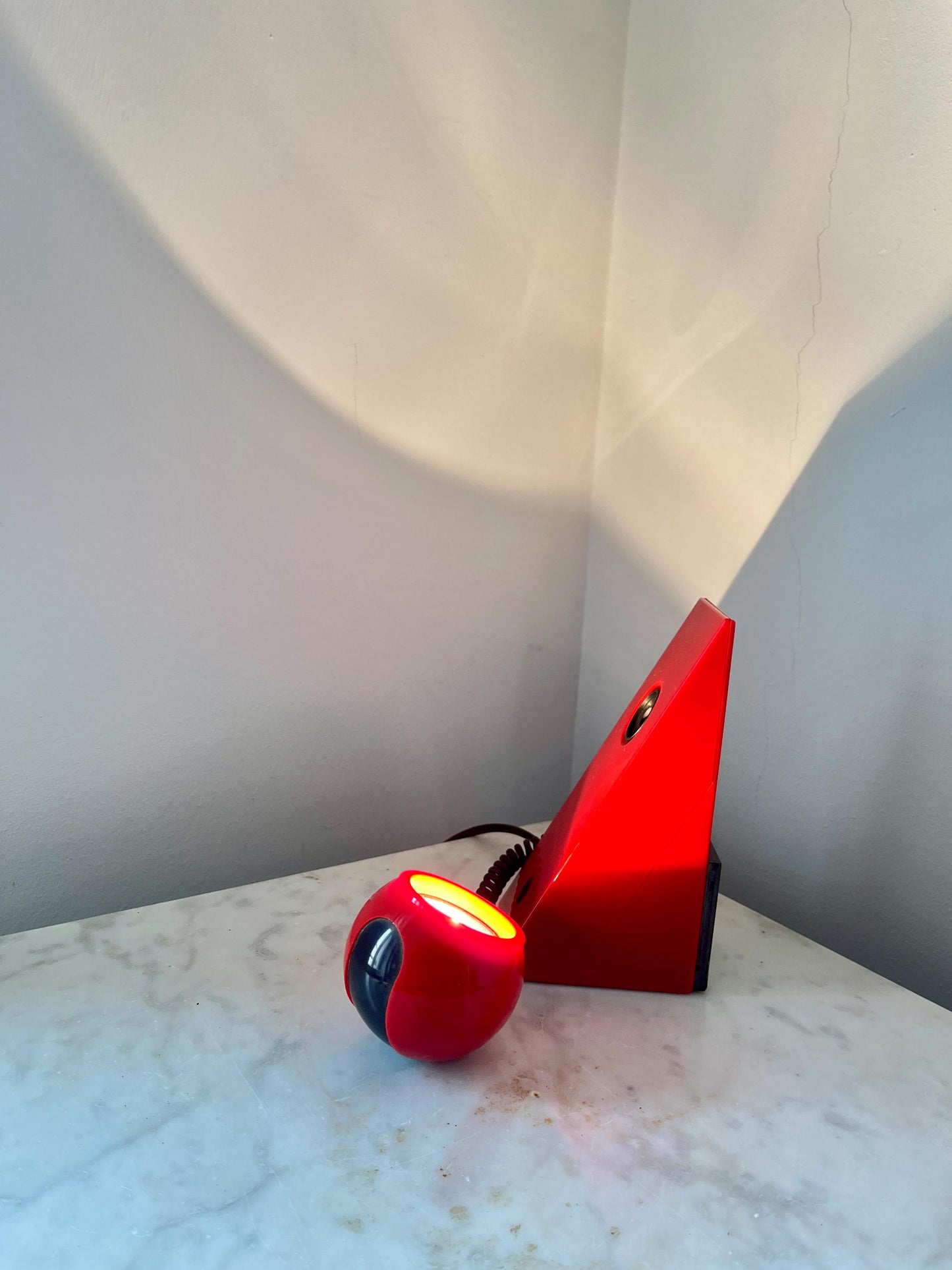 Brilliant Leuchten Space Age Magnetic Table Lamp, Red, Germany, 1980s